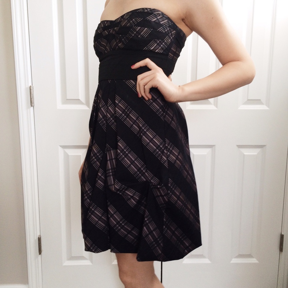 BCBG Max Azria strapless formal prom dress